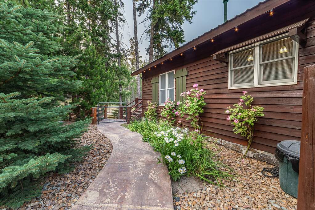 13 Bedroom Single Family Home/House's Image 85