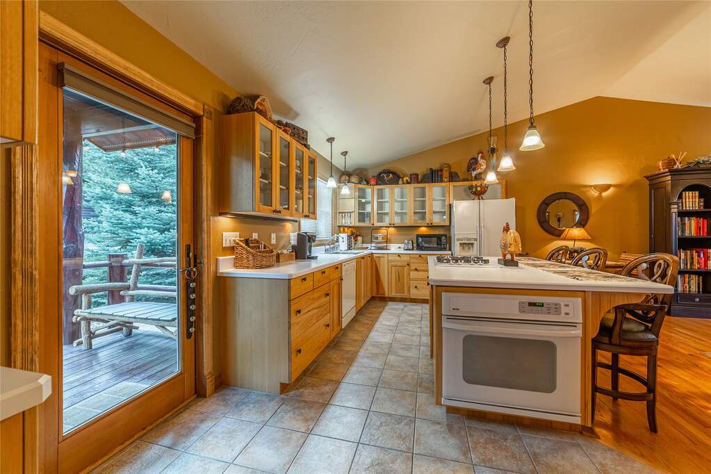 13 Bedroom Single Family Home/House's Image 87