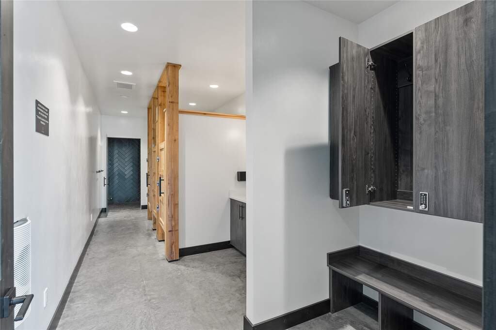 2 Bedroom Apartment/Flat's Image 38