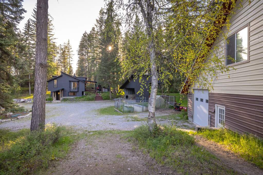 6 Bedroom Single Family Home/House's Image 28