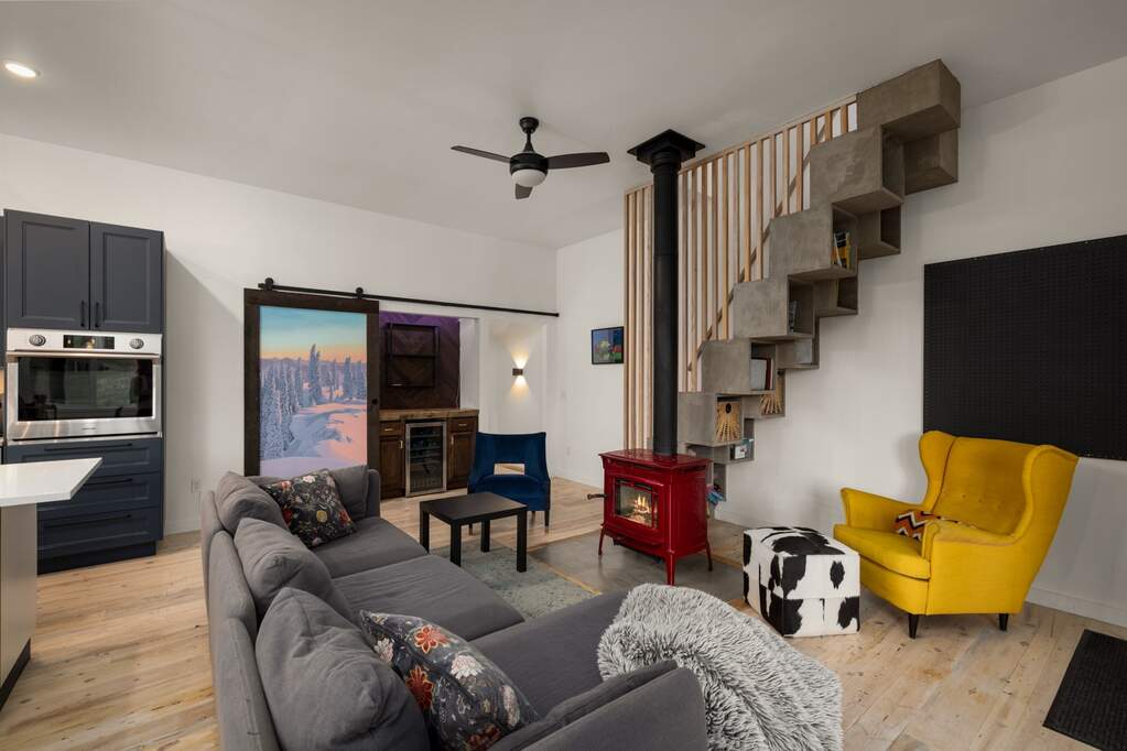 6 Bedroom Multi Unit's Image 34