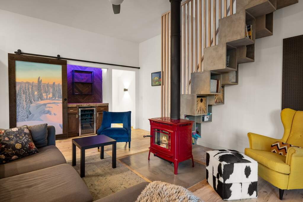 6 Bedroom Multi Unit's Image 36