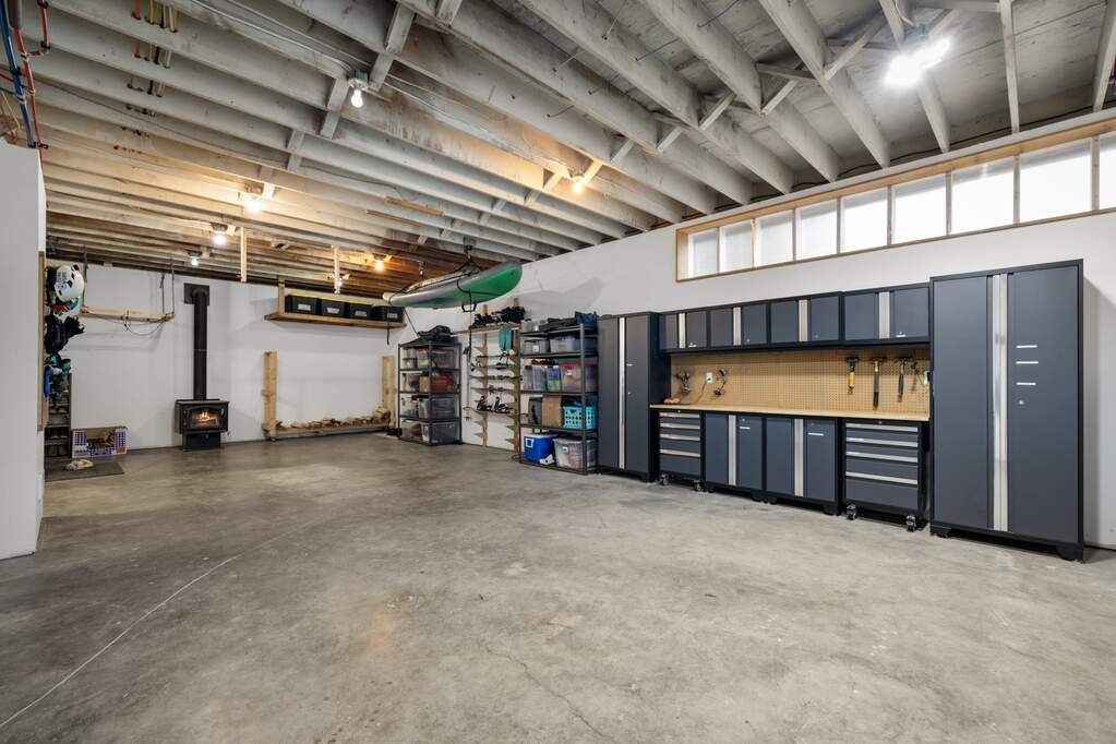6 Bedroom Multi Unit's Image 46
