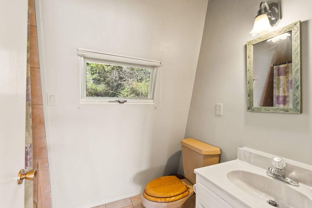 3 Bedroom Single Family Home/House's Image 25