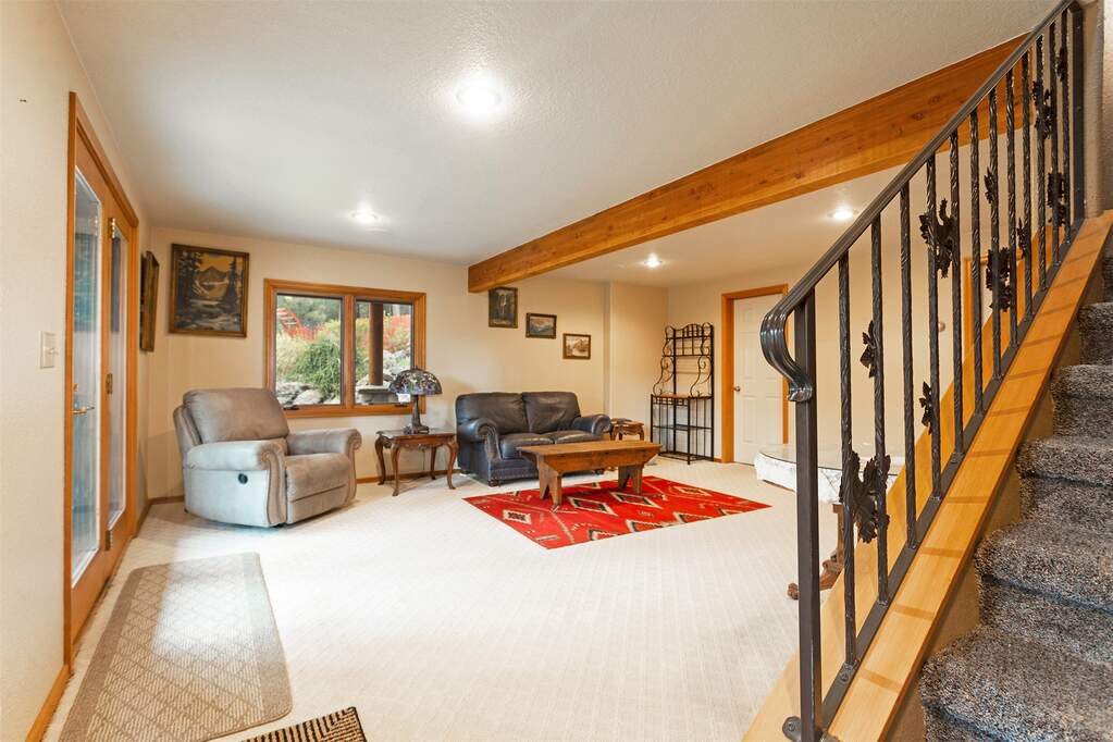 4 Bedroom Single Family Home/House's Image 20