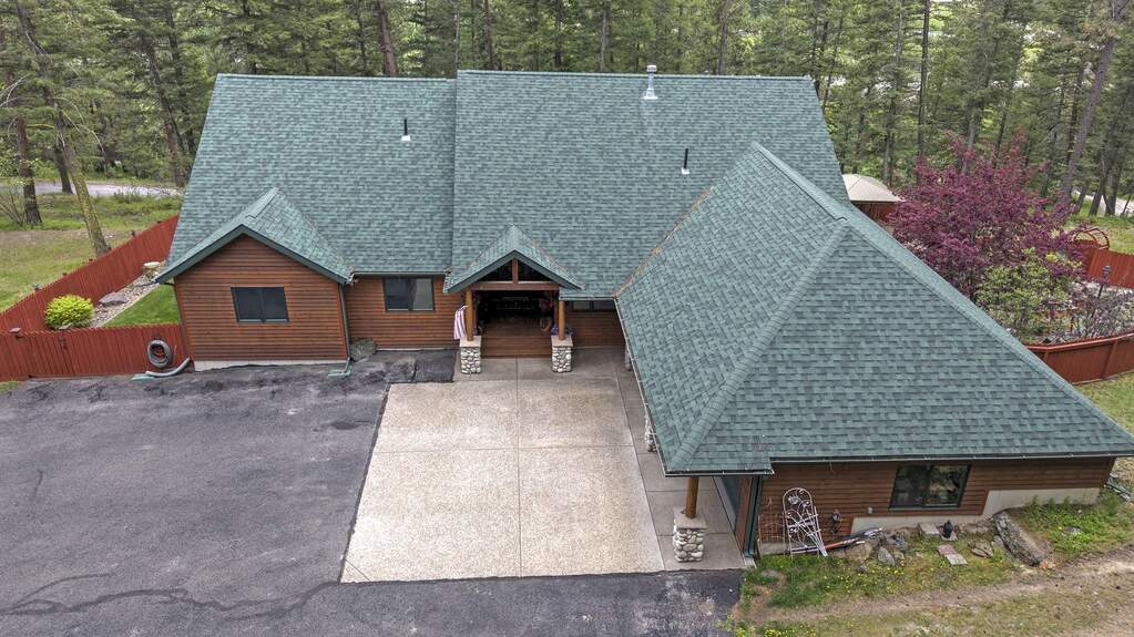 4 Bedroom Single Family Home/House's Image 38