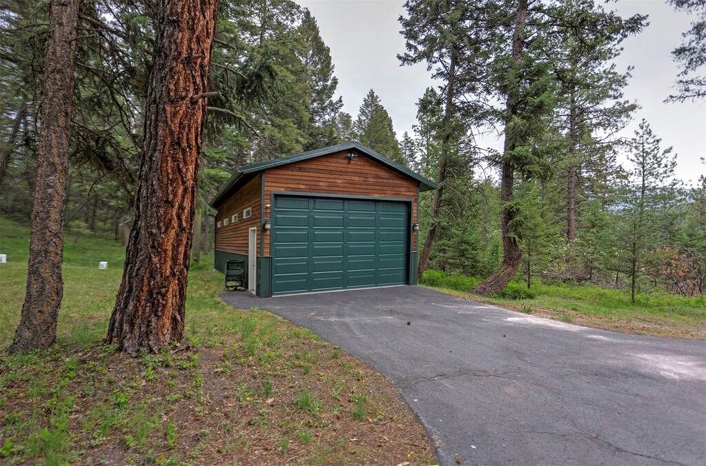 4 Bedroom Single Family Home/House's Image 43
