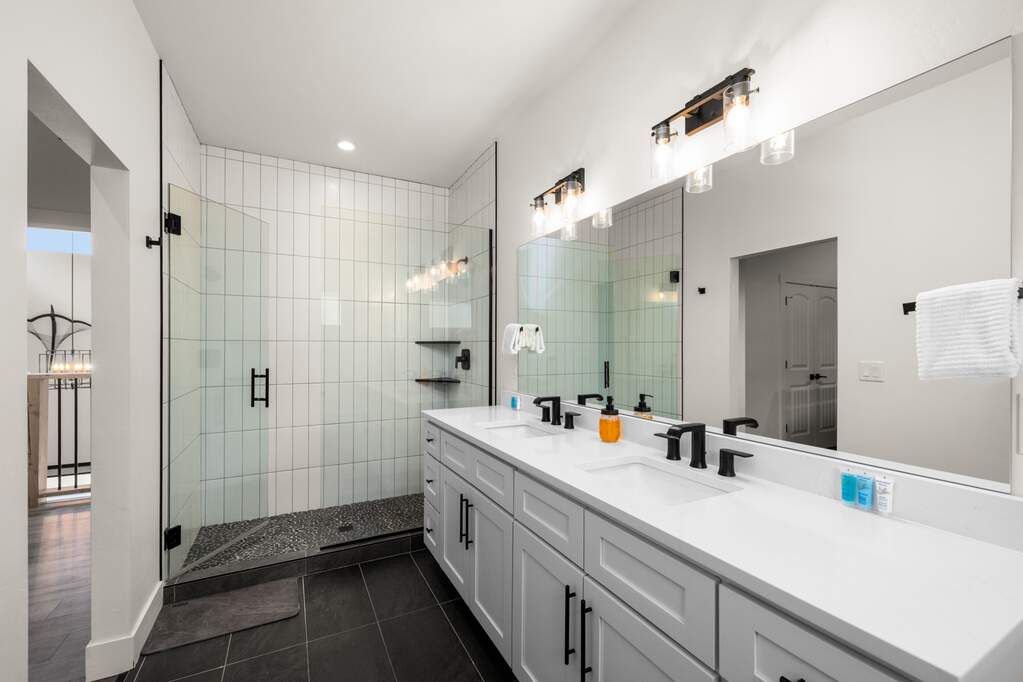 3 Bedroom Apartment/Flat's Image 32