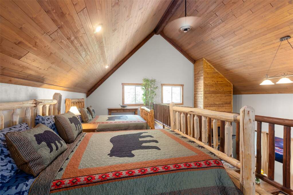 17 Bedroom Single Family Home/House's Image 99