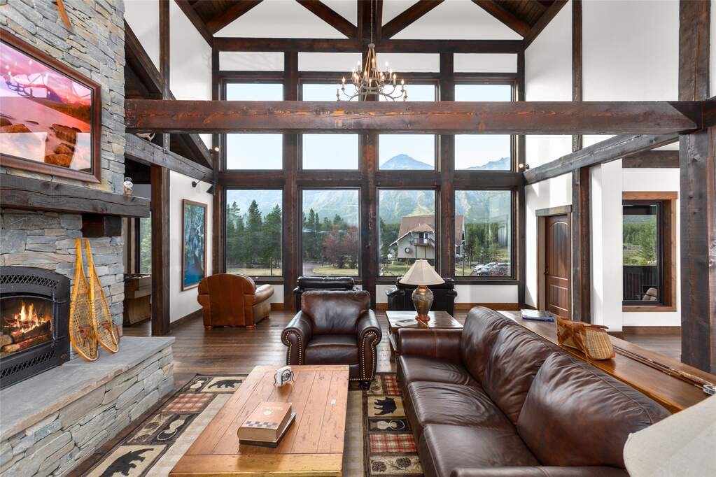 17 Bedroom Single Family Home/House's Image 103