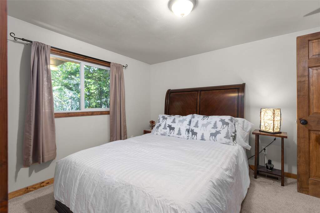 17 Bedroom Single Family Home/House's Image 88