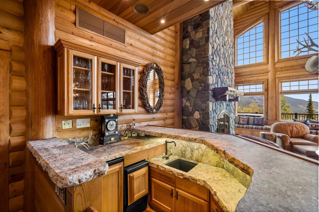 5 Bedroom Single Family Home/House's Image 20