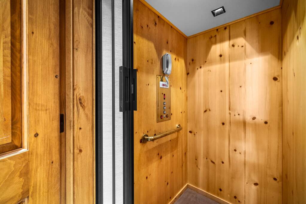 5 Bedroom Single Family Home/House's Image 61