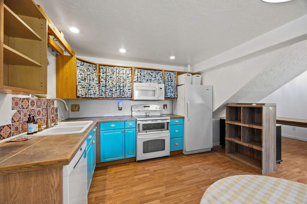 3 Bedroom Single Family Home/House's Image 12