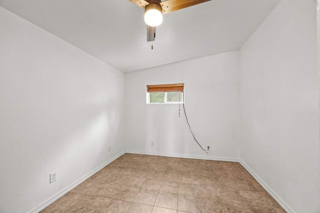 3 Bedroom Single Family Home/House's Image 13