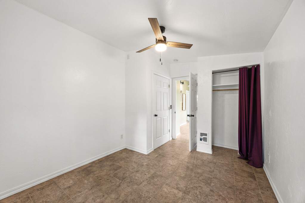3 Bedroom Single Family Home/House's Image 14