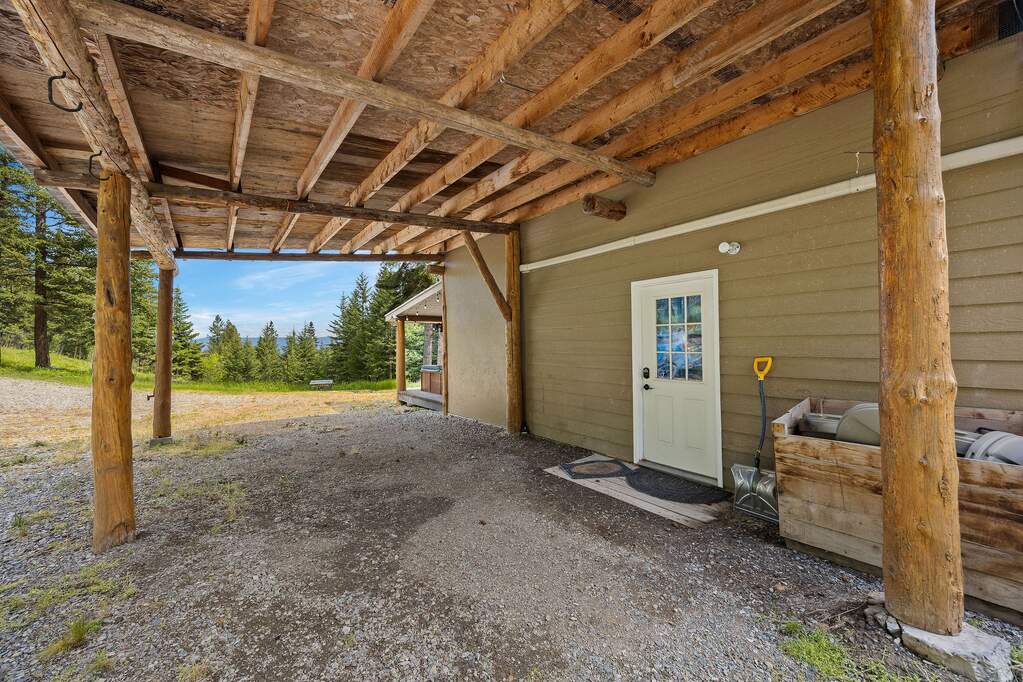 3 Bedroom Single Family Home/House's Image 3