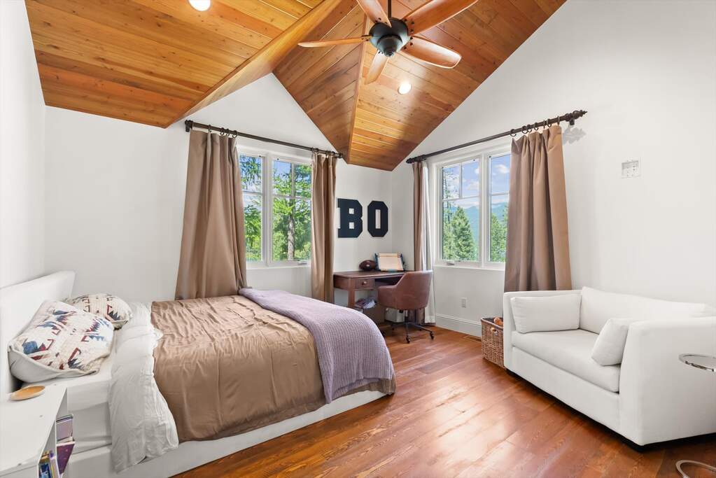 4 Bedroom Single Family Home/House's Image 20