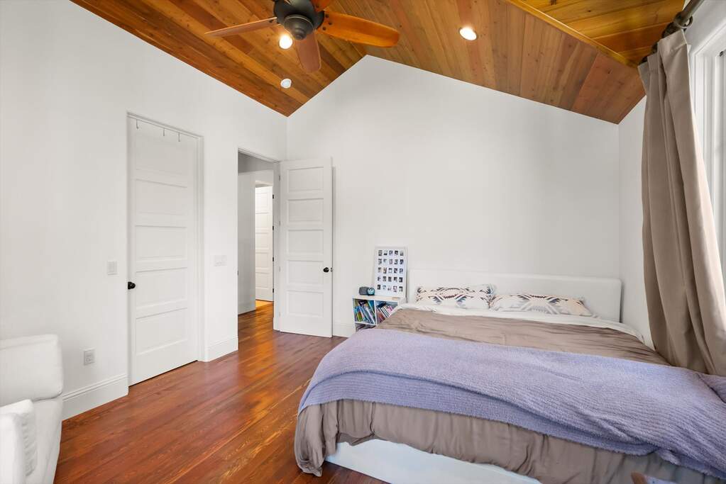 4 Bedroom Single Family Home/House's Image 21