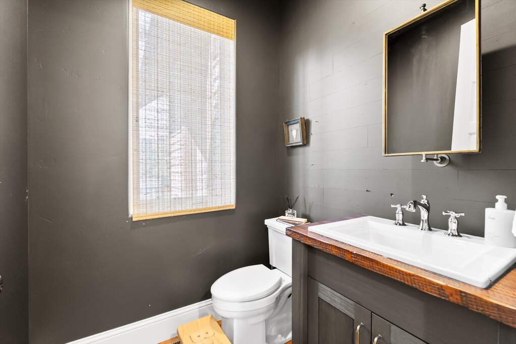 4 Bedroom Single Family Home/House's Image 27
