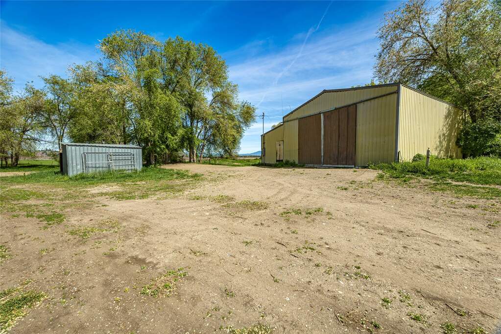 3 Bedroom Single Family Home/House's Image 10
