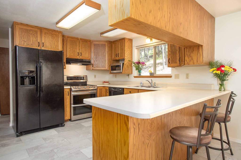 5 Bedroom Single Family Home/House's Image 8