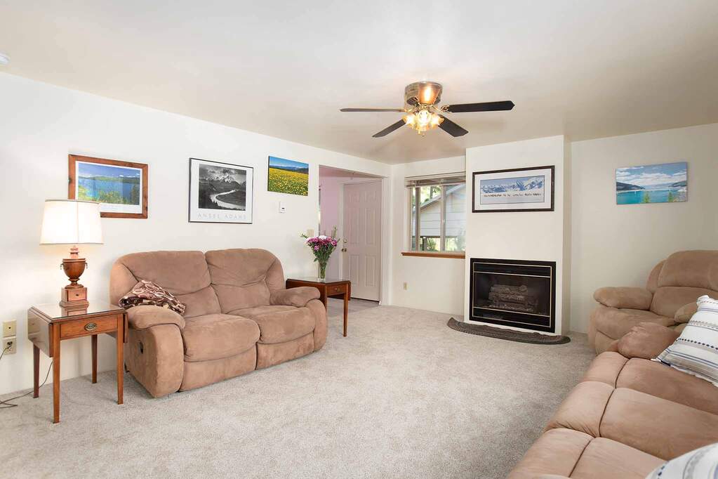5 Bedroom Single Family Home/House's Image 11