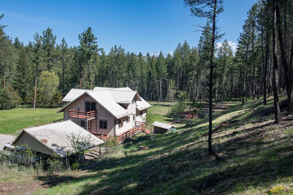 5 Bedroom Single Family Home/House's Image 26