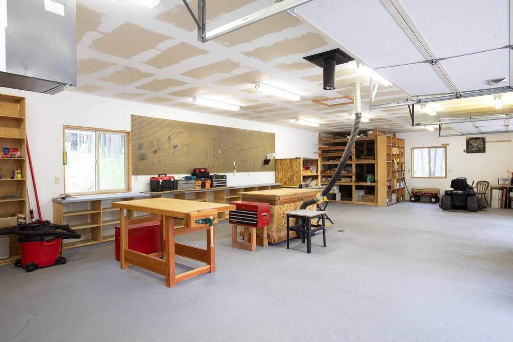 5 Bedroom Single Family Home/House's Image 31