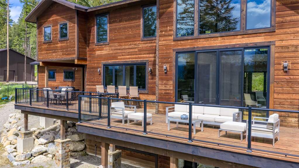 6 Bedroom Single Family Home/House's Image 69