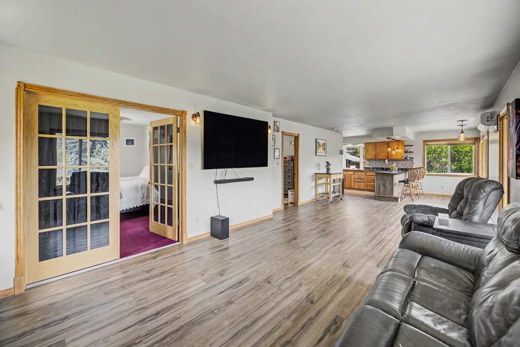 4 Bedroom Single Family Home/House's Image 15