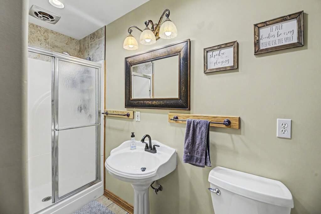 4 Bedroom Single Family Home/House's Image 21