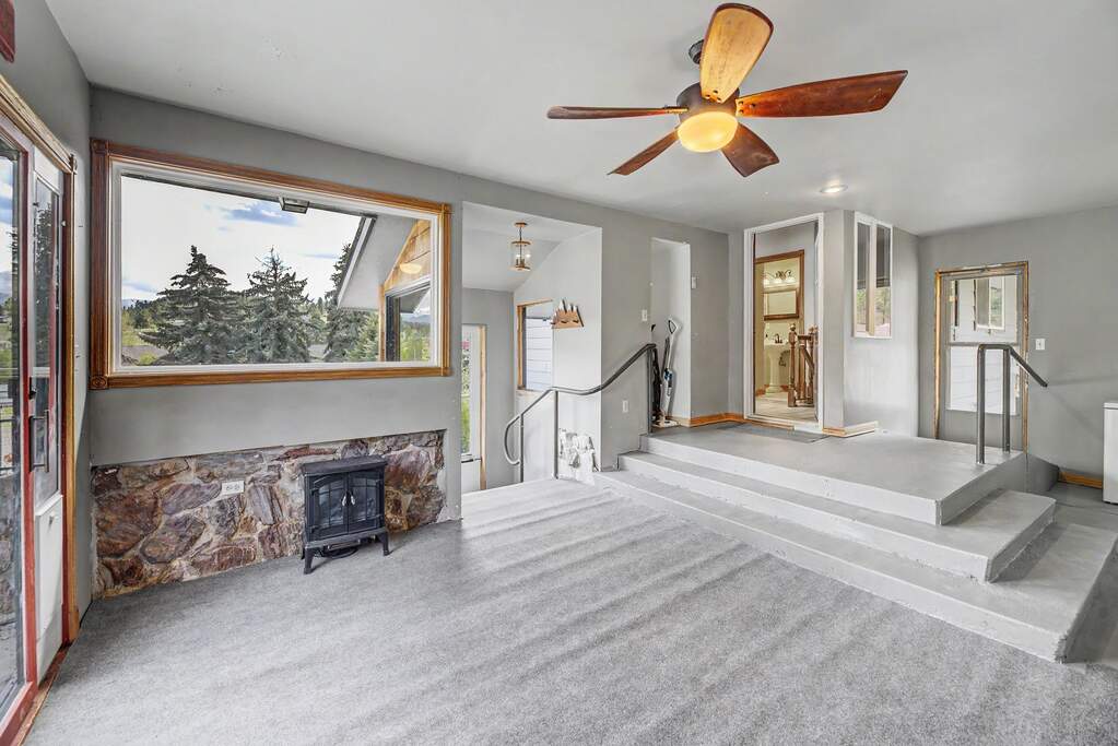 4 Bedroom Single Family Home/House's Image 33