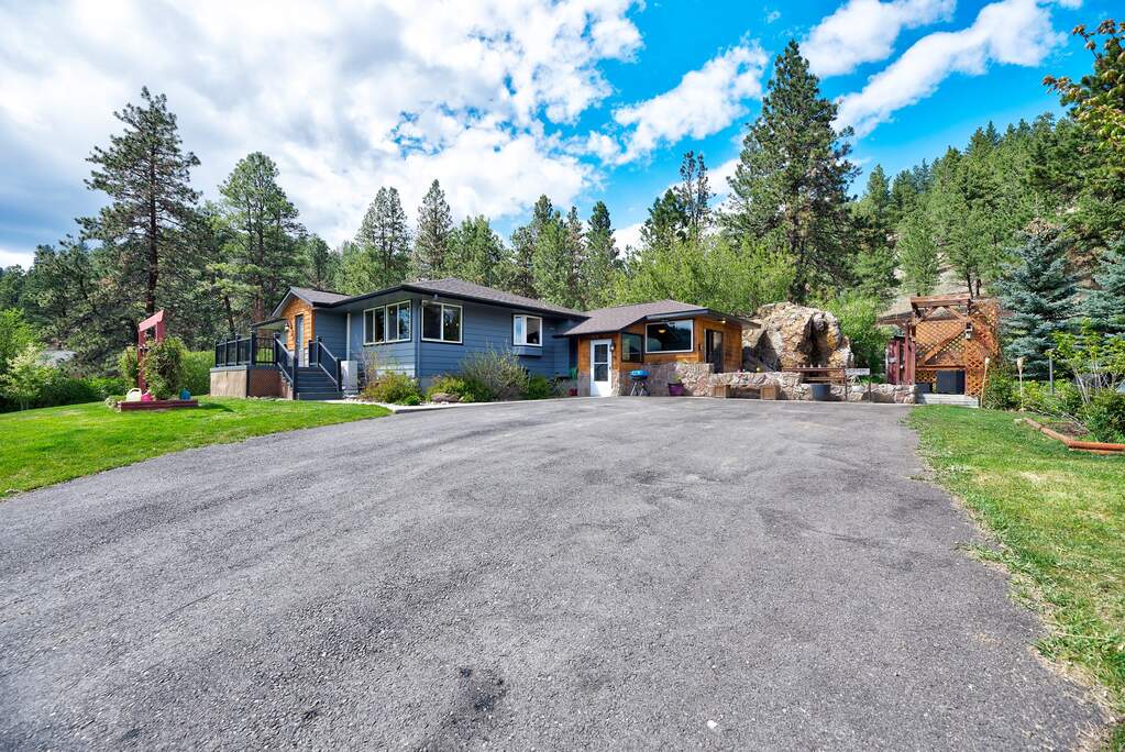 4 Bedroom Single Family Home/House's Image 46