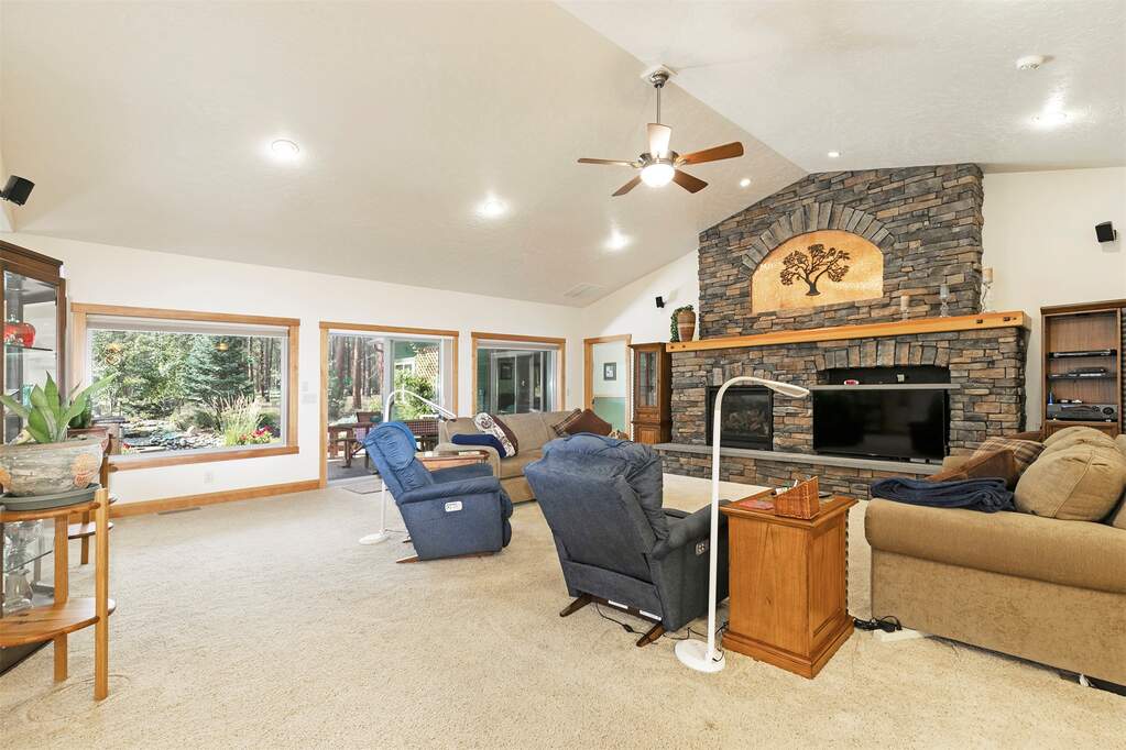 3 Bedroom Single Family Home/House's Image 24