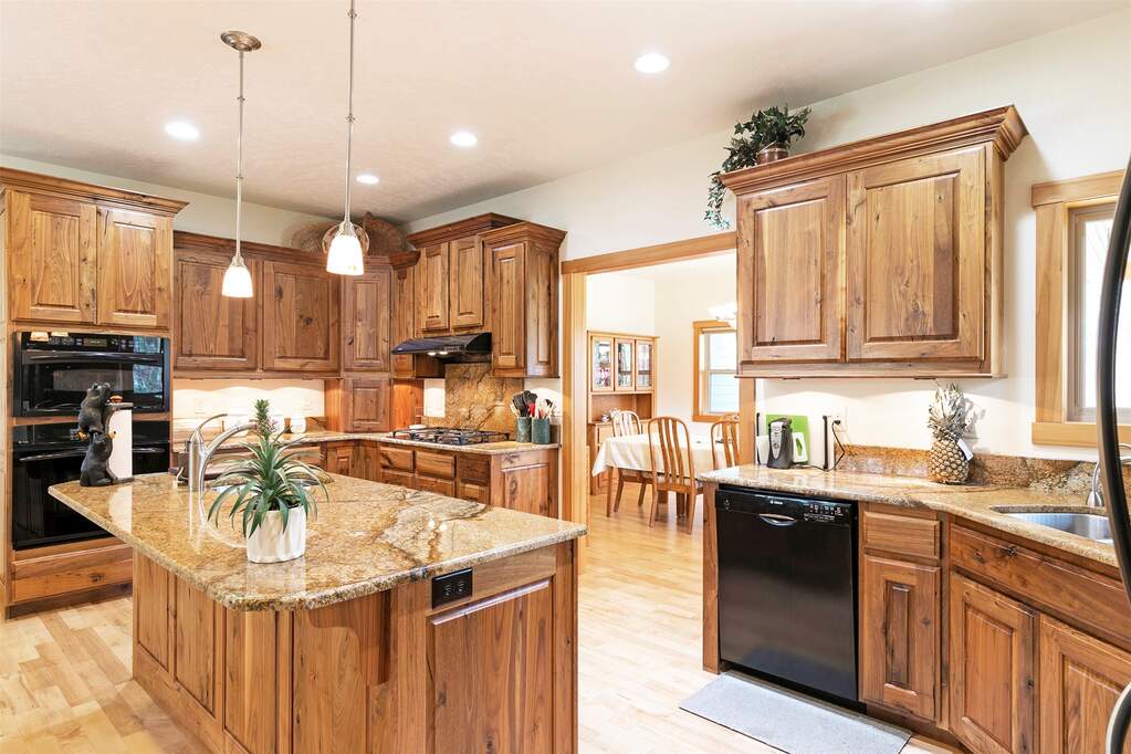 3 Bedroom Single Family Home/House's Image 33