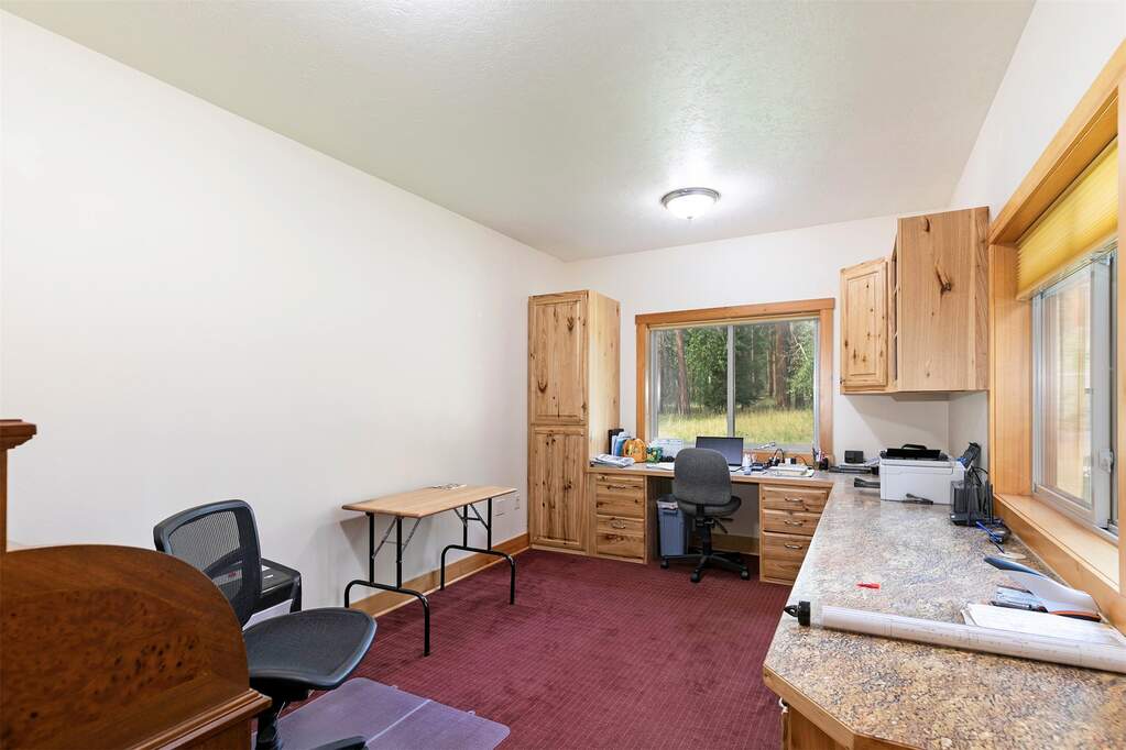 3 Bedroom Single Family Home/House's Image 43