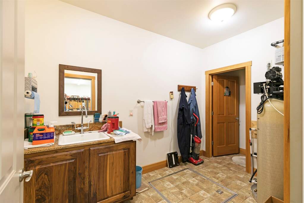 3 Bedroom Single Family Home/House's Image 54