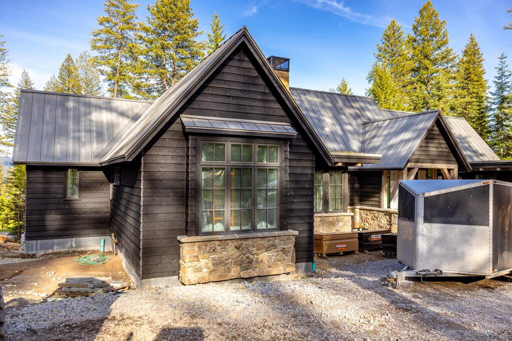 4 Bedroom Single Family Home/House's Image 8