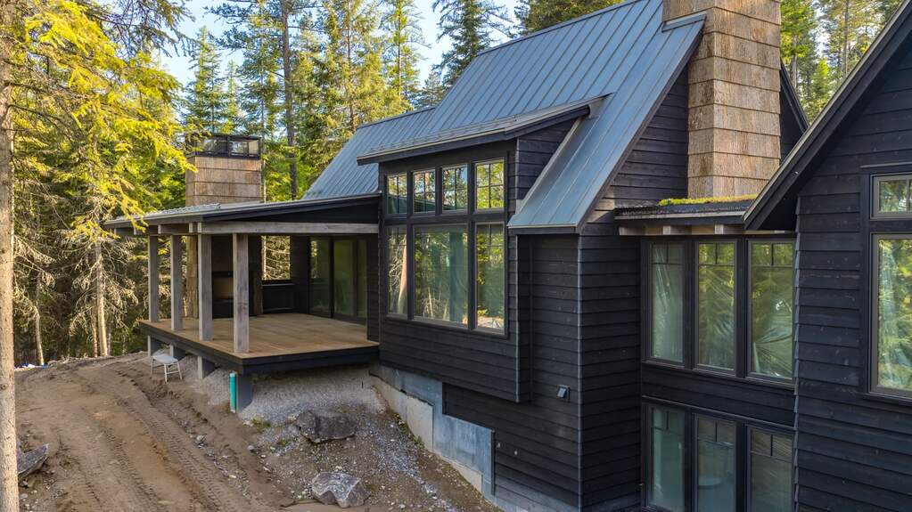 4 Bedroom Single Family Home/House's Image 5