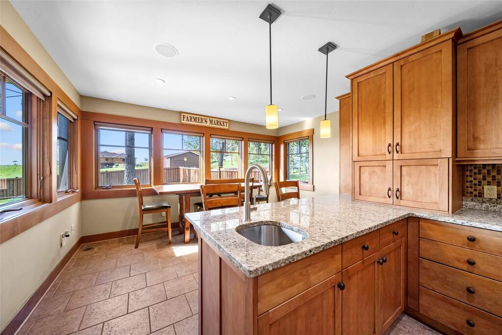 4 Bedroom Single Family Home/House's Image 12