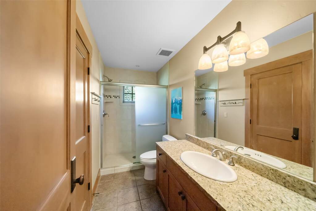 4 Bedroom Single Family Home/House's Image 18