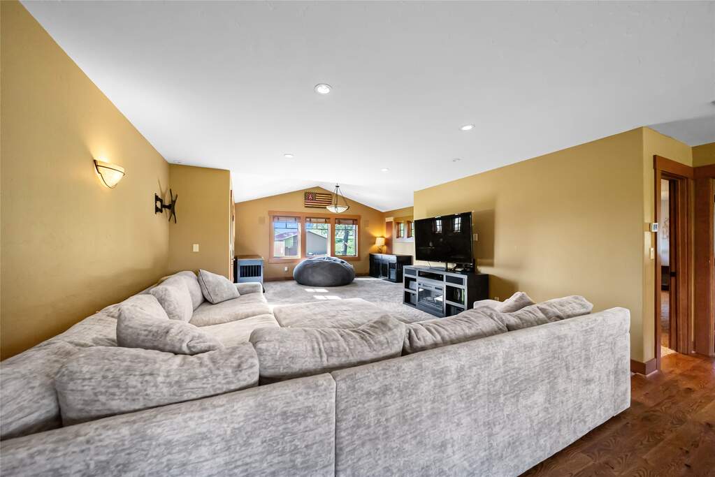 4 Bedroom Single Family Home/House's Image 20