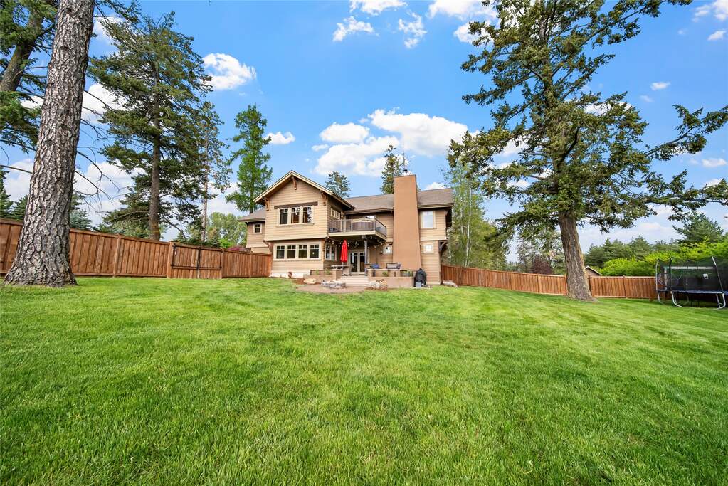 4 Bedroom Single Family Home/House's Image 38