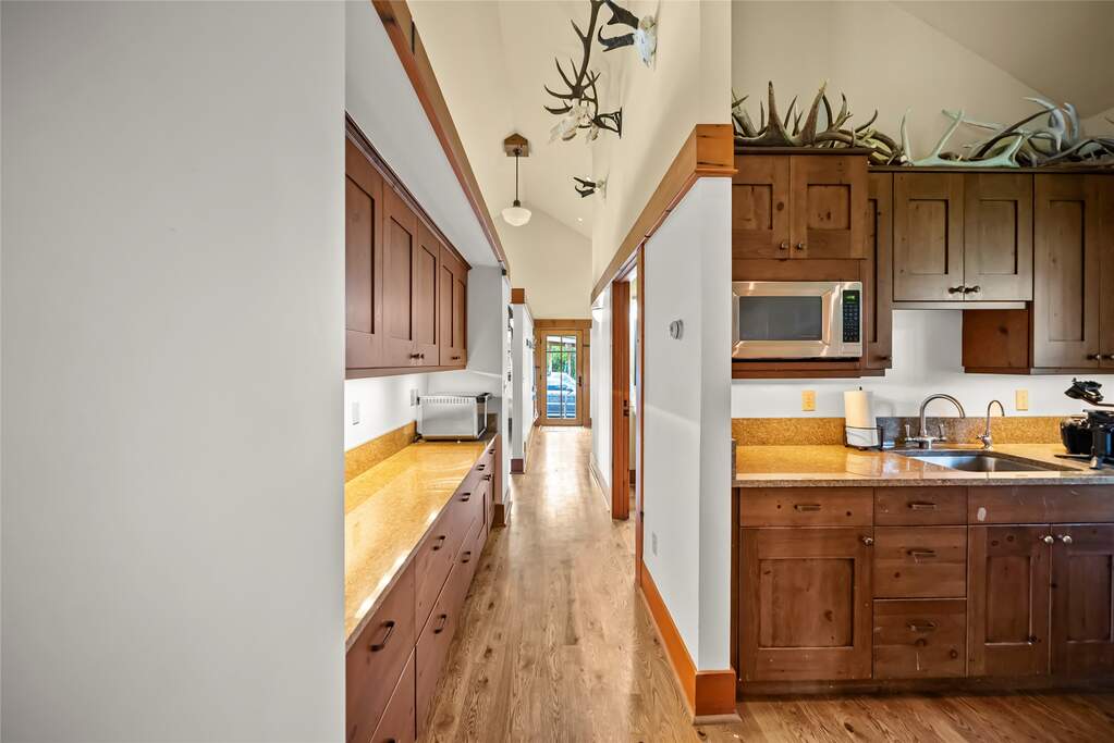 4 Bedroom Single Family Home/House's Image 60