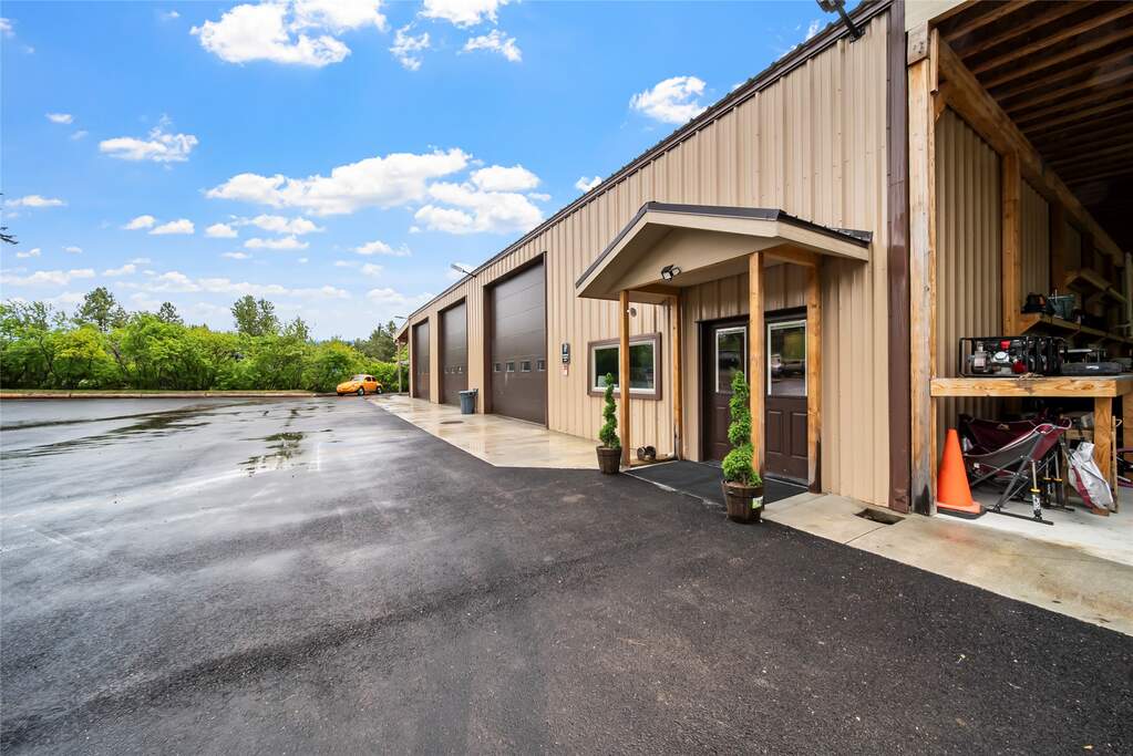 4 Bedroom Single Family Home/House's Image 64