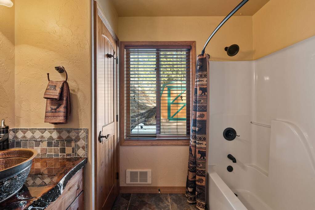 2 Bedroom Single Family Home/House's Image 20