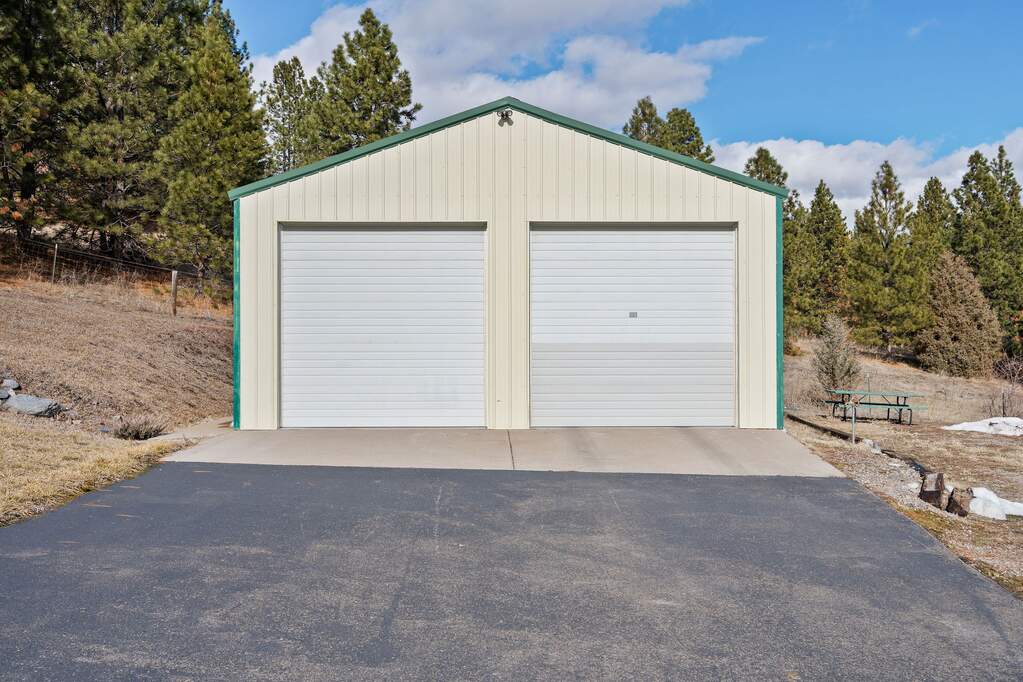 2 Bedroom Single Family Home/House's Image 32