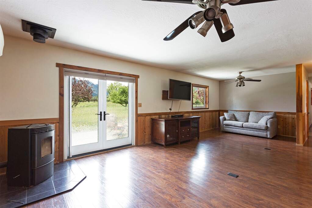 3 Bedroom Single Family Home/House's Image 23
