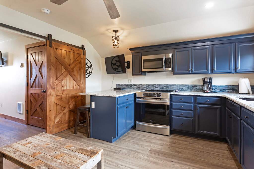 3 Bedroom Single Family Home/House's Image 35